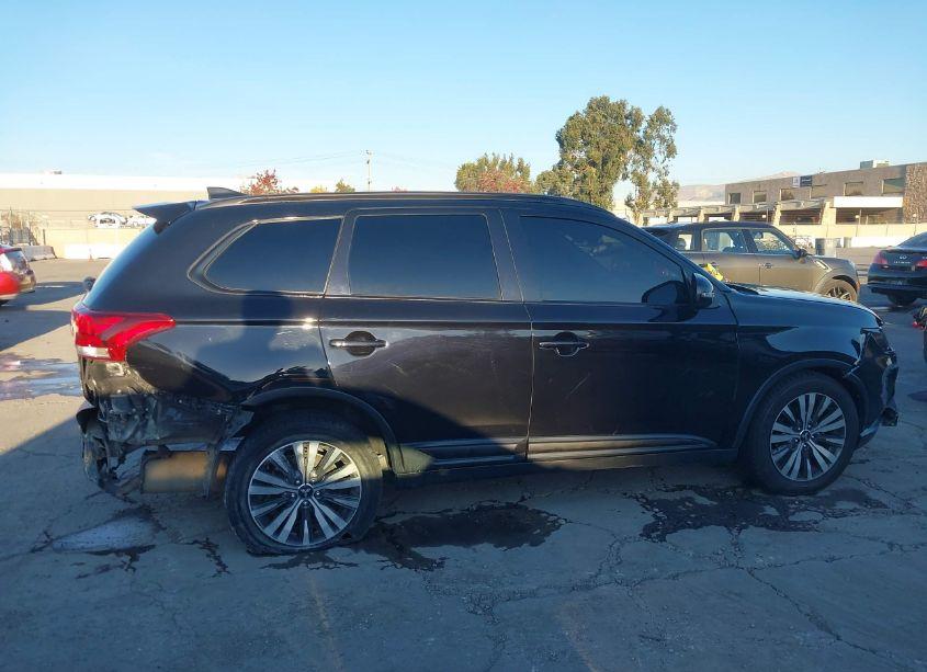 Photo 14 of 2019 Mitsubishi Outlander SEL (VIN JA4AZ3A32KZ042179)