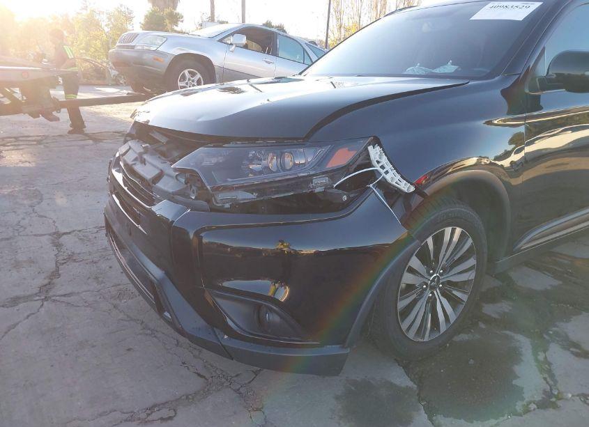 Photo 6 of 2019 Mitsubishi Outlander SEL (VIN JA4AZ3A32KZ042179)