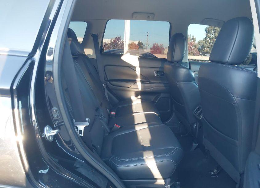 Photo 8 of 2019 Mitsubishi Outlander SEL (VIN JA4AZ3A32KZ042179)