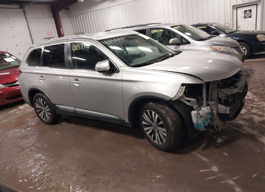 Photo 13 of 2019 Mitsubishi Outlander SEL (VIN JA4AZ3A32KZ054641)