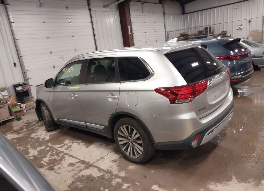 Photo 14 of 2019 Mitsubishi Outlander SEL (VIN JA4AZ3A32KZ054641)