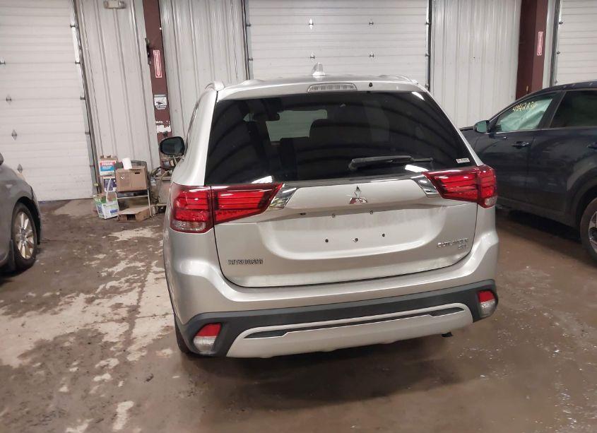 Photo 16 of 2019 Mitsubishi Outlander SEL (VIN JA4AZ3A32KZ054641)