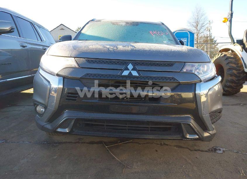 Photo 11 of 2020 Mitsubishi Outlander ES 2.4 S-AWC/LE 2.4 S-AWC/SE 2.4 S-AWC/SEL 2.4 S-AWC/SP 2.4 S-AWC (VIN JA4AZ3A32LJ001485)