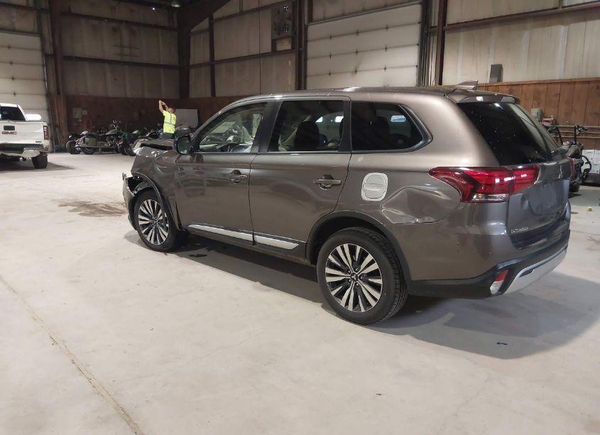 Photo 3 of 2020 Mitsubishi Outlander ES 2.4 (VIN JA4AZ3A32LZ006185)