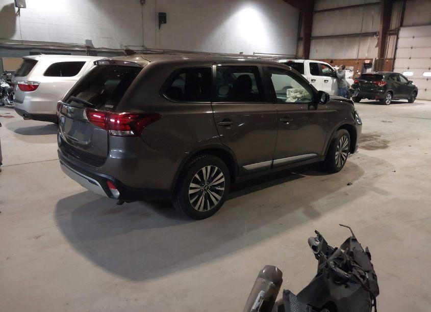 Photo 4 of 2020 Mitsubishi Outlander ES 2.4 (VIN JA4AZ3A32LZ006185)