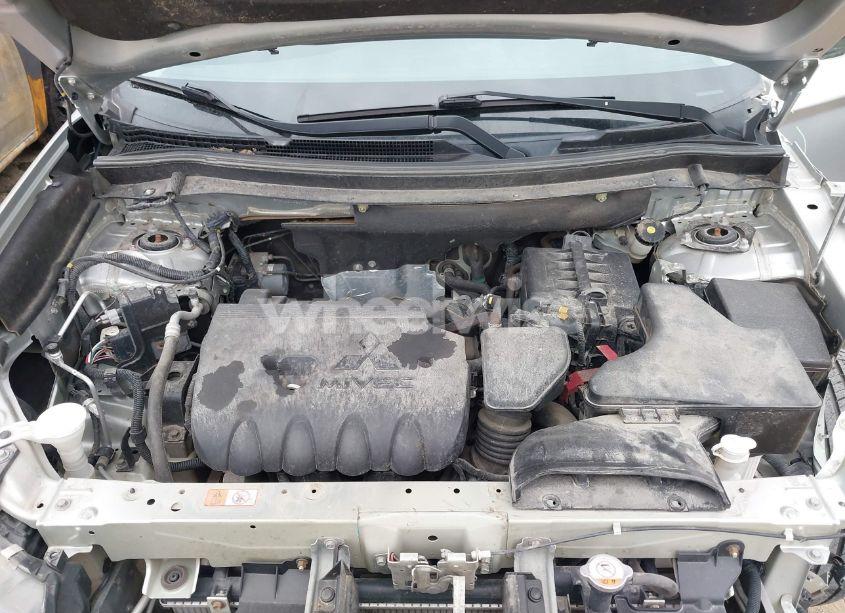 Photo 10 of 2020 Mitsubishi Outlander ES 2.4 S-AWC (VIN JA4AZ3A32LZ026792)