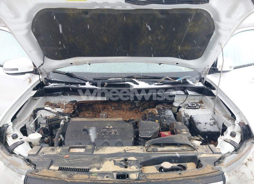 Photo 10 of 2014 Mitsubishi Outlander SE (VIN JA4AZ3A33EZ019904)