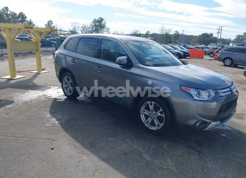 2015 Mitsubishi Outlander SE (VIN JA4AZ3A33FZ004093) main photo