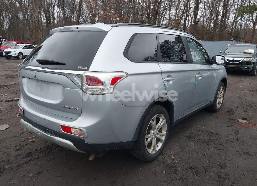 Photo 4 of 2015 Mitsubishi Outlander SE (VIN JA4AZ3A33FZ006765)