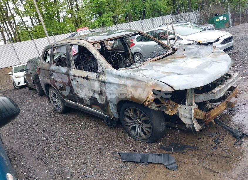 2016 Mitsubishi Outlander SE (VIN JA4AZ3A33GZ004581) main photo