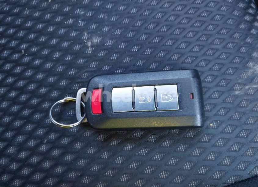 Photo 11 of 2016 Mitsubishi Outlander SE (VIN JA4AZ3A33GZ048967)