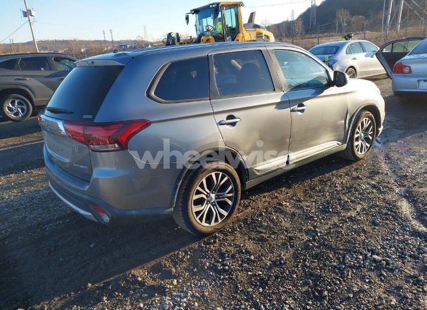 Photo 4 of 2016 Mitsubishi Outlander SE (VIN JA4AZ3A33GZ048967)