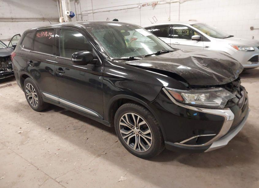 2016 Mitsubishi Outlander SE (VIN JA4AZ3A33GZ053893) main photo