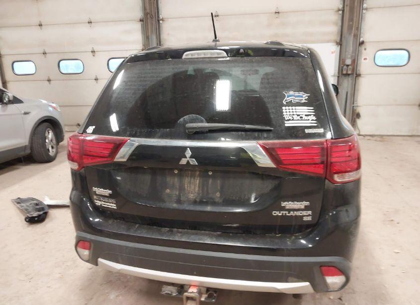 Photo 16 of 2016 Mitsubishi Outlander SE (VIN JA4AZ3A33GZ053893)