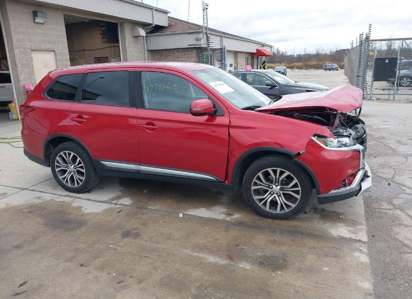2016 Mitsubishi Outlander ES/SE/SEL (VIN JA4AZ3A33GZ065302) main photo