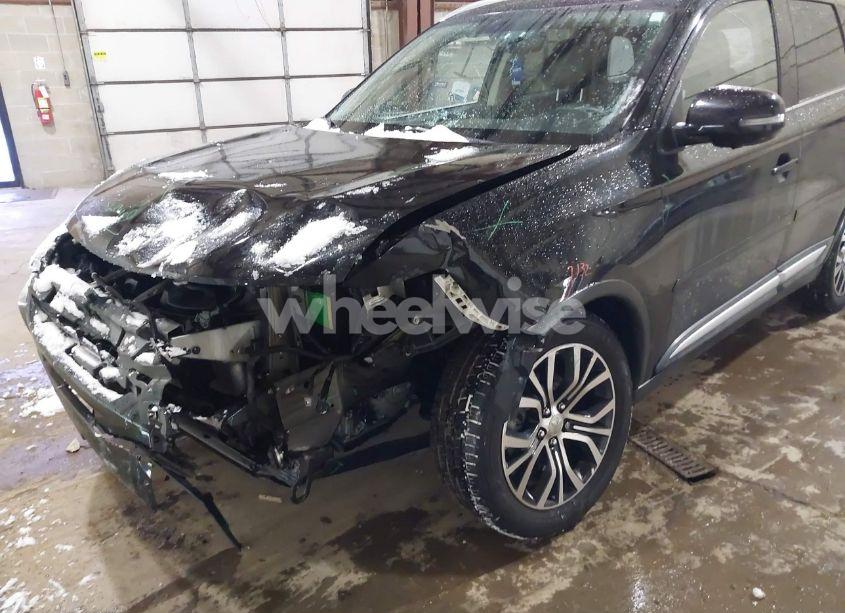 Photo 6 of 2018 Mitsubishi Outlander SEL (VIN JA4AZ3A33JJ004649)