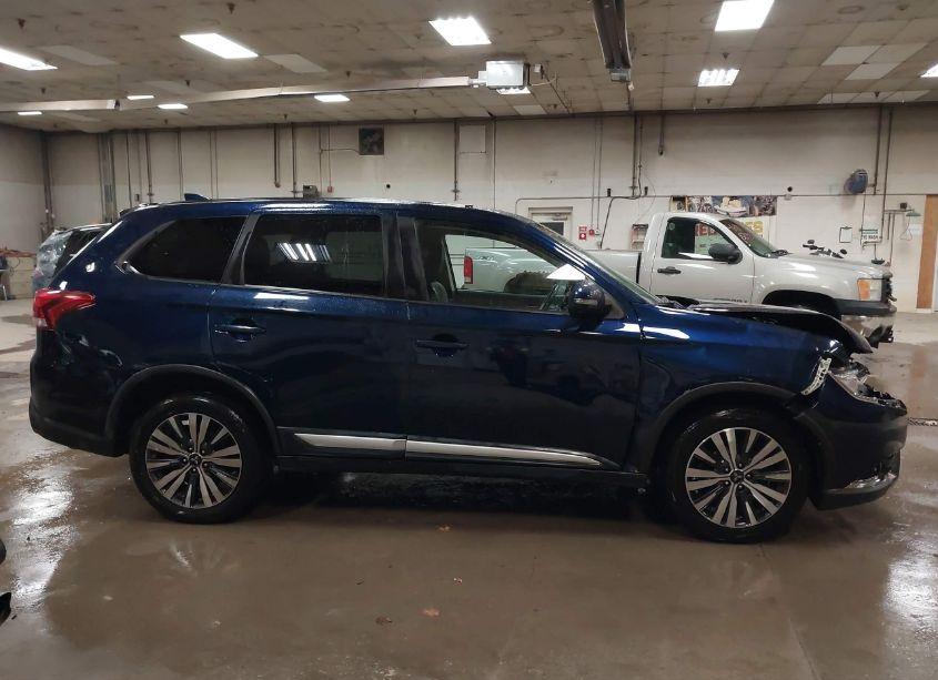 Photo 13 of 2019 Mitsubishi Outlander SE (VIN JA4AZ3A33KZ041915)