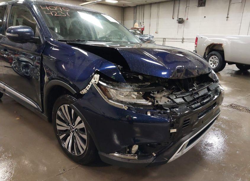 Photo 6 of 2019 Mitsubishi Outlander SE (VIN JA4AZ3A33KZ041915)