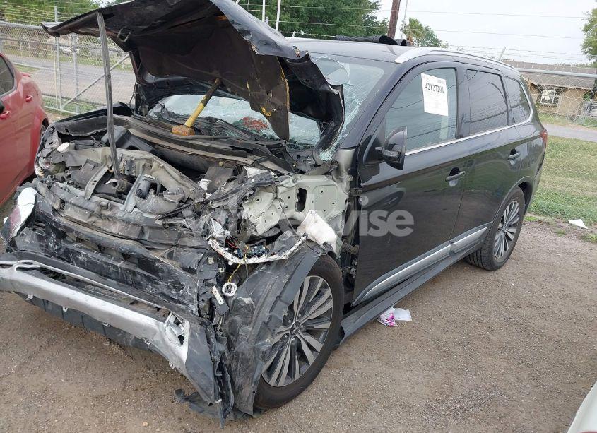 Photo 2 of 2020 Mitsubishi Outlander SEL 2.4 S-AWC (VIN JA4AZ3A33LZ023870)