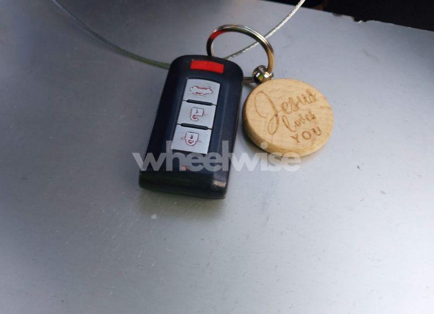 Photo 11 of 2015 Mitsubishi Outlander SE (VIN JA4AZ3A34FZ001249)