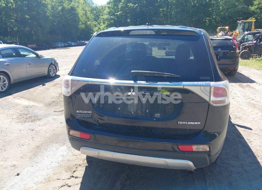 Photo 16 of 2015 Mitsubishi Outlander SE (VIN JA4AZ3A34FZ003275)