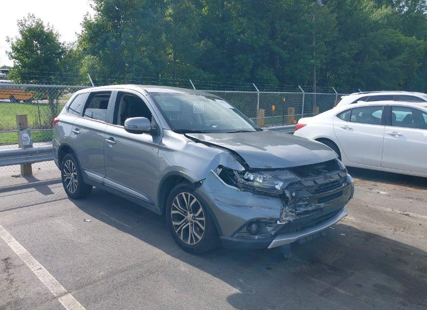 2016 Mitsubishi Outlander ES/SE/SEL (VIN JA4AZ3A34GZ004699) main photo