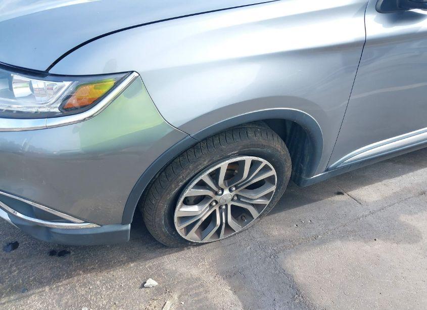 Photo 15 of 2016 Mitsubishi Outlander ES/SE/SEL (VIN JA4AZ3A34GZ004699)