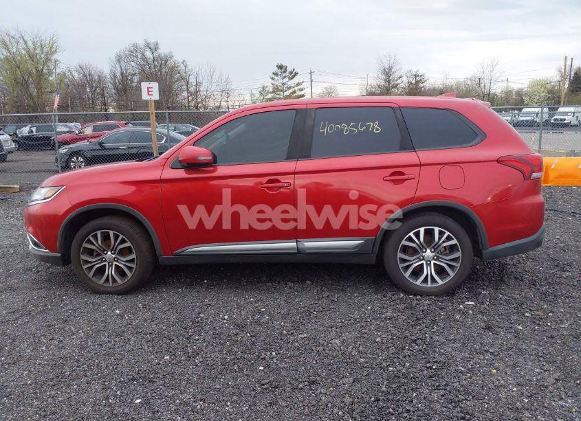 Photo 13 of 2017 Mitsubishi Outlander SE/SEL (VIN JA4AZ3A34HZ038160)