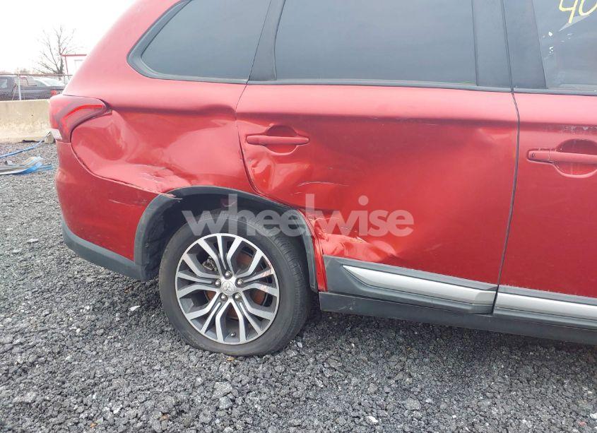 Photo 6 of 2017 Mitsubishi Outlander SE/SEL (VIN JA4AZ3A34HZ038160)