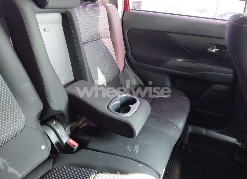 Photo 8 of 2017 Mitsubishi Outlander SE/SEL (VIN JA4AZ3A34HZ038160)