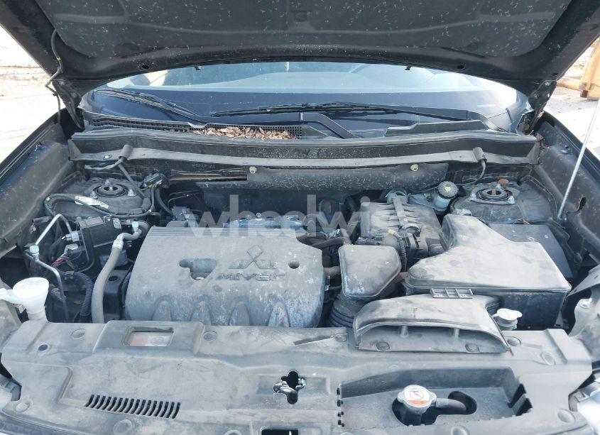 Photo 10 of 2017 Mitsubishi Outlander SE (VIN JA4AZ3A34HZ051202)