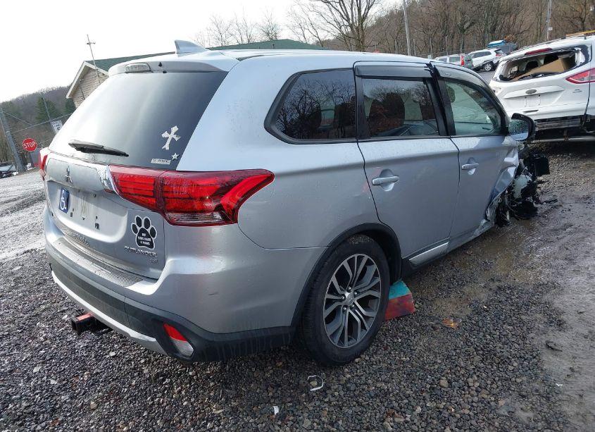 Photo 4 of 2017 Mitsubishi Outlander SE (VIN JA4AZ3A34HZ064029)