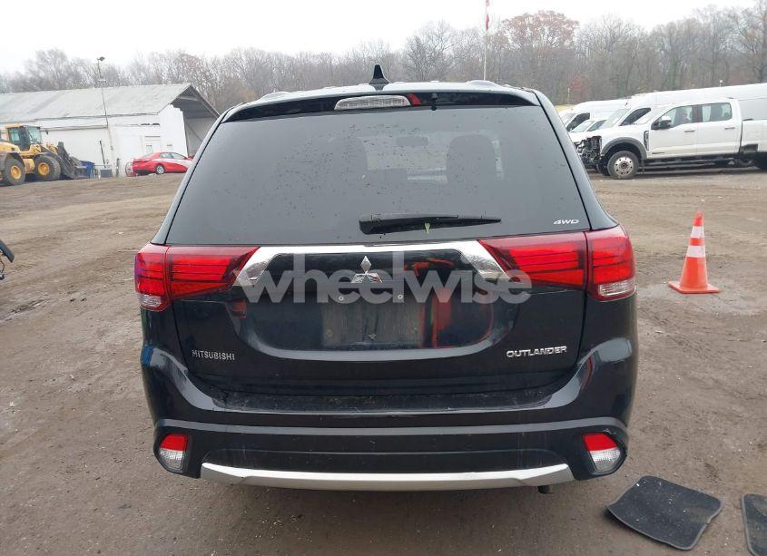 Photo 17 of 2018 Mitsubishi Outlander ES (VIN JA4AZ3A34JZ061721)