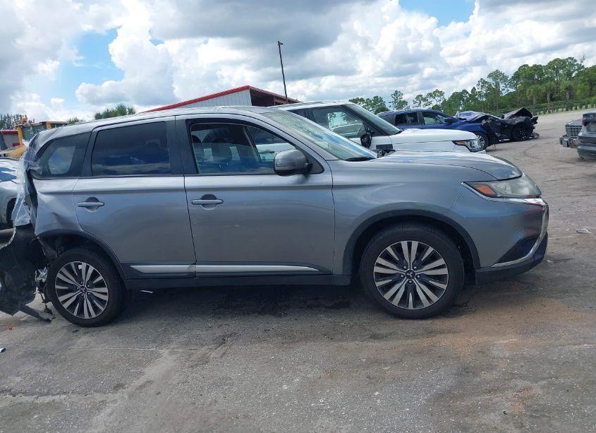 Photo 13 of 2019 Mitsubishi Outlander SE (VIN JA4AZ3A34KZ033712)
