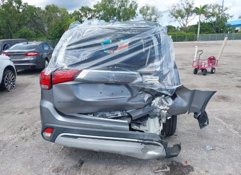 Photo 16 of 2019 Mitsubishi Outlander SE (VIN JA4AZ3A34KZ033712)