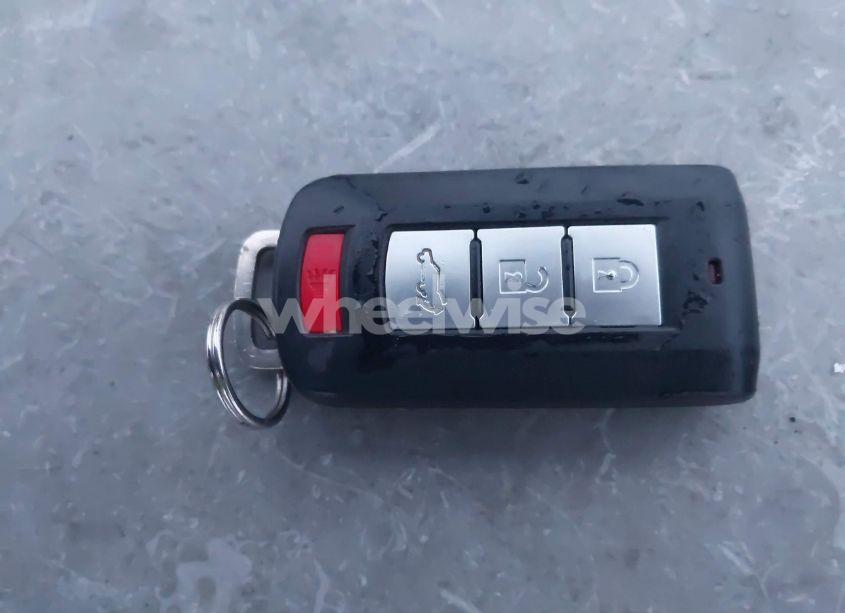 Photo 11 of 2019 Mitsubishi Outlander SEL (VIN JA4AZ3A34KZ040790)