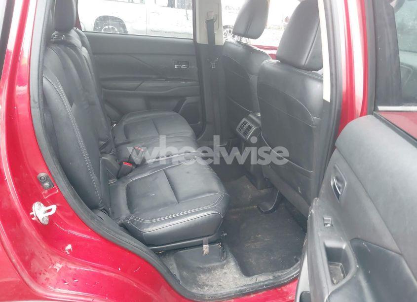 Photo 8 of 2019 Mitsubishi Outlander SEL (VIN JA4AZ3A34KZ040790)