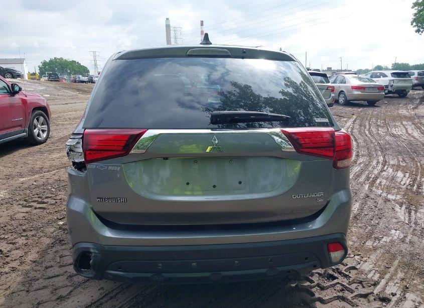 Photo 16 of 2019 Mitsubishi Outlander SE (VIN JA4AZ3A34KZ042300)