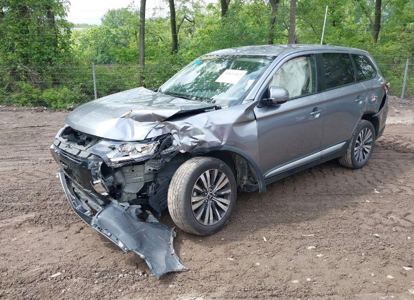 Photo 2 of 2019 Mitsubishi Outlander SE (VIN JA4AZ3A34KZ042300)