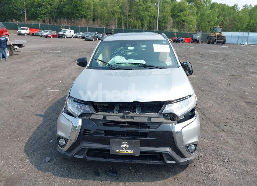 Photo 12 of 2020 Mitsubishi Outlander LE 2.4 S-AWC (VIN JA4AZ3A34LZ004714)