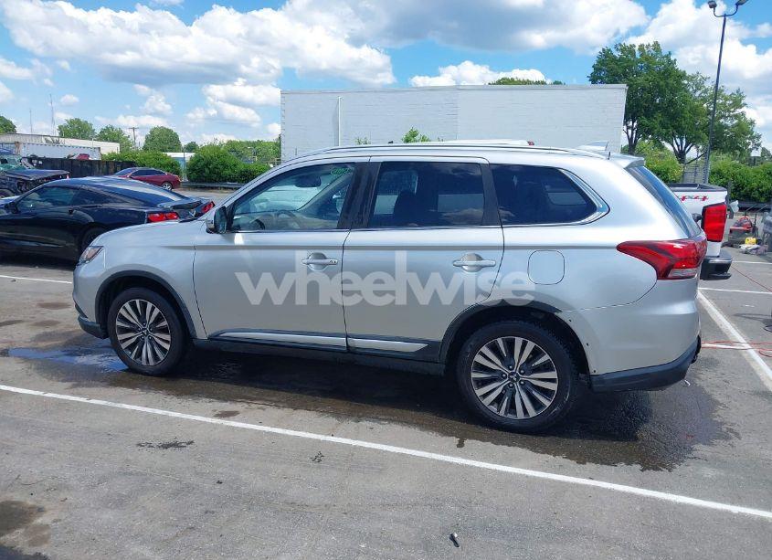 Photo 14 of 2020 Mitsubishi Outlander ES 2.4 S-AWC/LE 2.4 S-AWC/SE 2.4 S-AWC/SEL 2.4 S-AWC/SP 2.4 S-AWC (VIN JA4AZ3A34LZ040810)