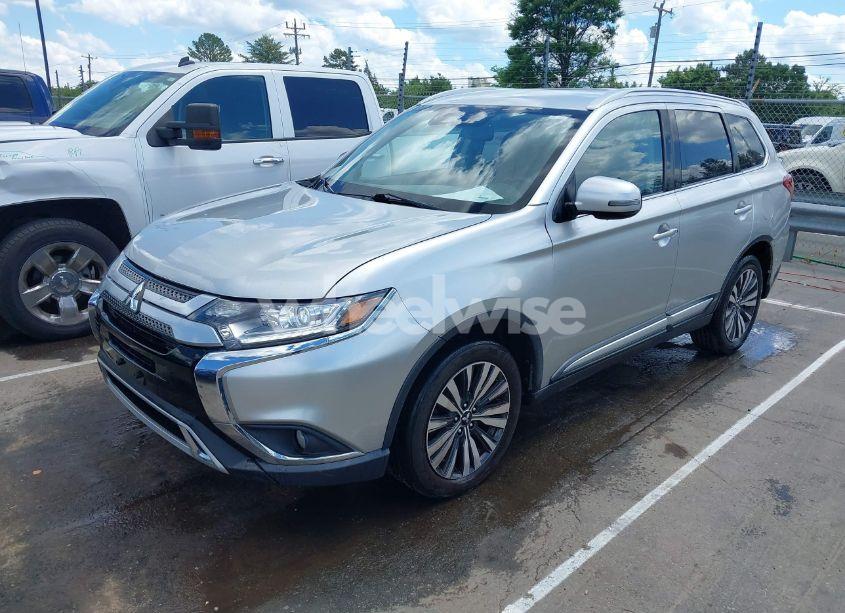 Photo 2 of 2020 Mitsubishi Outlander ES 2.4 S-AWC/LE 2.4 S-AWC/SE 2.4 S-AWC/SEL 2.4 S-AWC/SP 2.4 S-AWC (VIN JA4AZ3A34LZ040810)