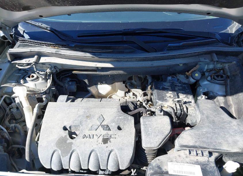 Photo 10 of 2020 Mitsubishi Outlander (VIN JA4AZ3A34LZ047210)