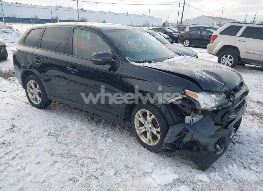 2014 Mitsubishi Outlander SE (VIN JA4AZ3A35EZ005955) main photo