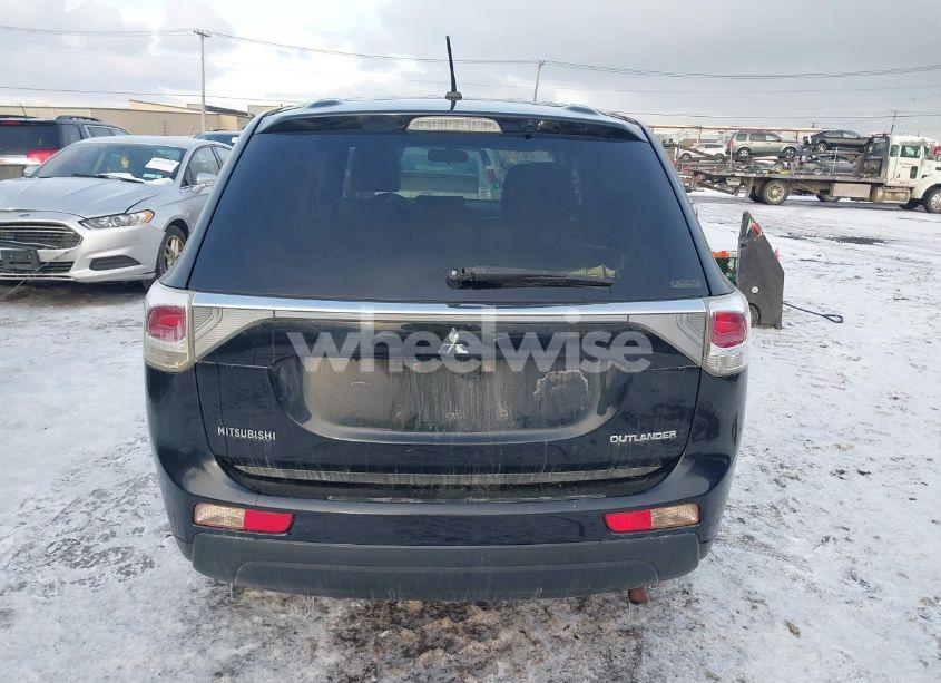 Photo 16 of 2014 Mitsubishi Outlander SE (VIN JA4AZ3A35EZ005955)