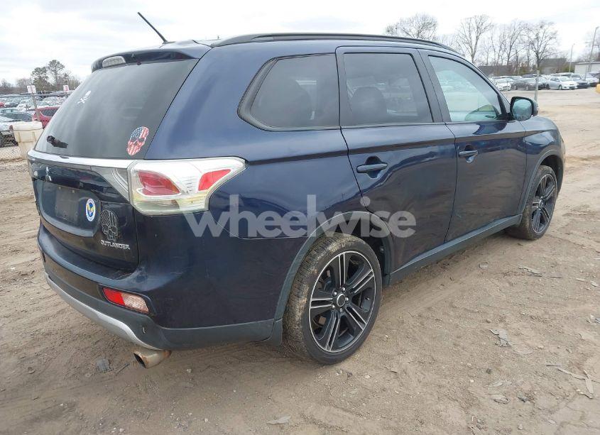 Photo 4 of 2015 Mitsubishi Outlander SE (VIN JA4AZ3A35FZ002328)