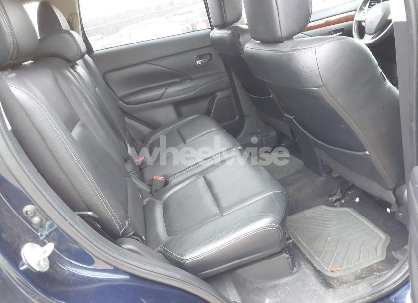 Photo 8 of 2015 Mitsubishi Outlander SE (VIN JA4AZ3A35FZ002328)