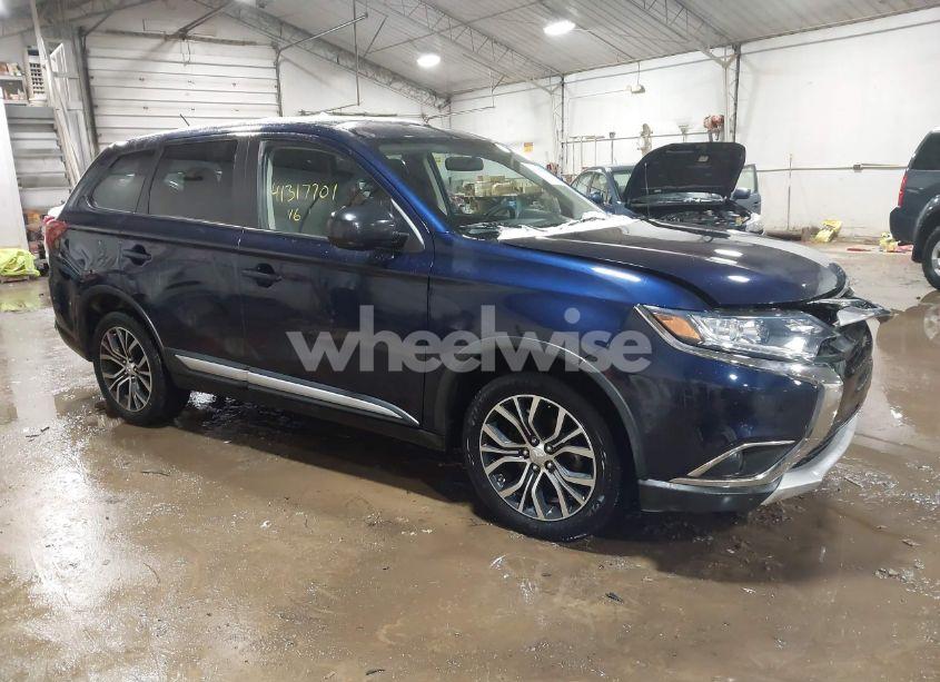 2016 Mitsubishi Outlander ES/SE/SEL (VIN JA4AZ3A35GZ014819) main photo