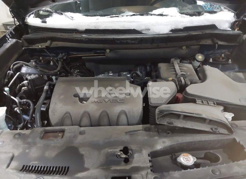 Photo 10 of 2016 Mitsubishi Outlander ES/SE/SEL (VIN JA4AZ3A35GZ014819)