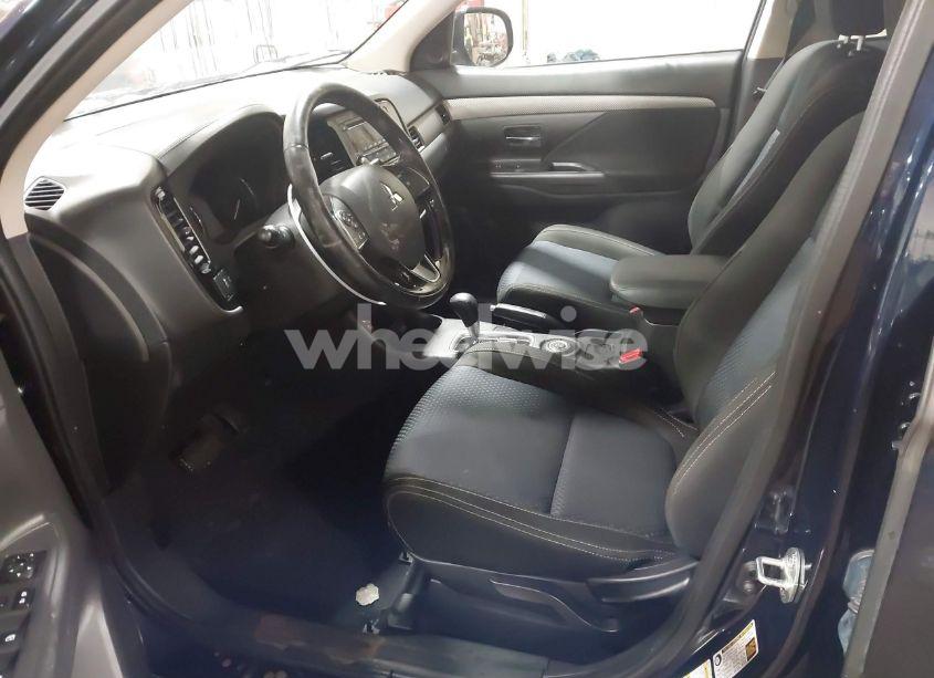 Photo 5 of 2016 Mitsubishi Outlander ES/SE/SEL (VIN JA4AZ3A35GZ014819)